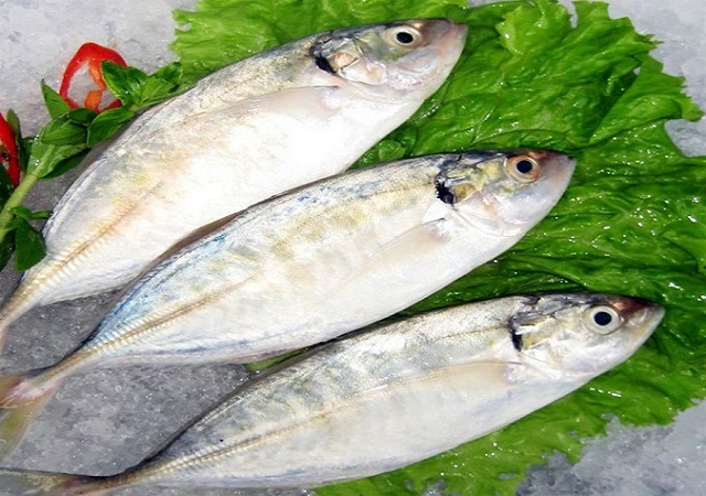 Cá bạc má là nguyên liệu không thể thiếu của món ăn này