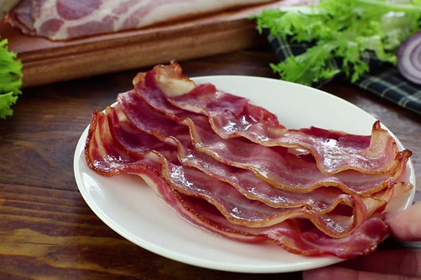 cách chế biến món ăn từ thịt lợn hun khói
